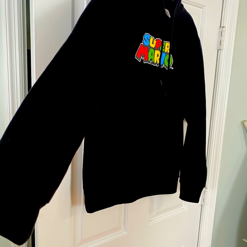 2021 Super Mario Black Pullover Hoodie with Logo. Medium